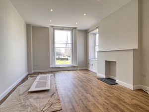 Living Room- click for photo gallery
